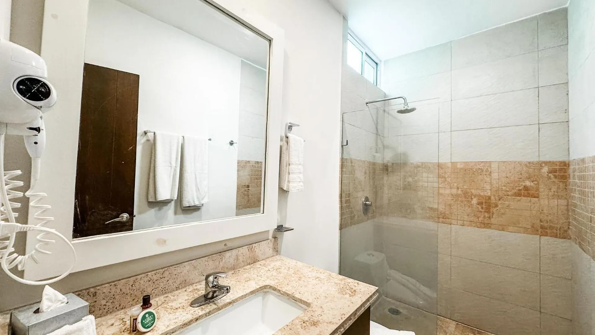 Sabbia 2310- 3Bedrooms All In Suite Playa del Carmen 0*,  Mexico